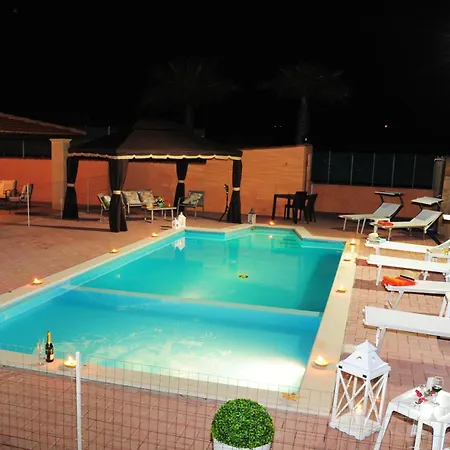 Gioiosa Vacation In Sicily With Private Fenced Pool & Hydro-massage Please Read, Leggete, Host Info Before Requesting