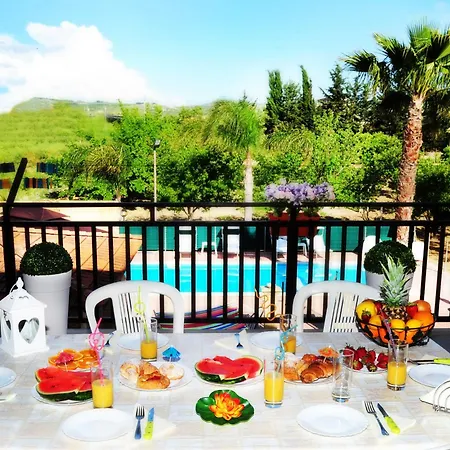 Vila Gioiosa Vacation In Sicily With Private Fenced Pool & Hydro-massage Please Read, Leggete, Host Info Before Requesting Favara