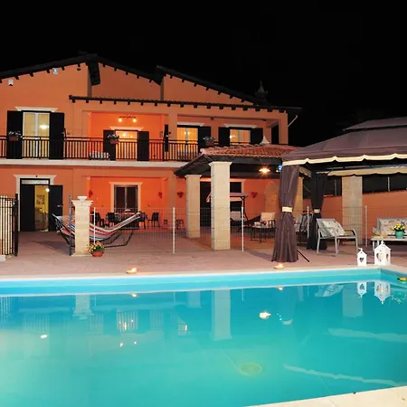 Gioiosa Vacation In Sicily With Private Fenced Pool & Hydro-massage Please Read, Leggete, Host Info Before Requesting *