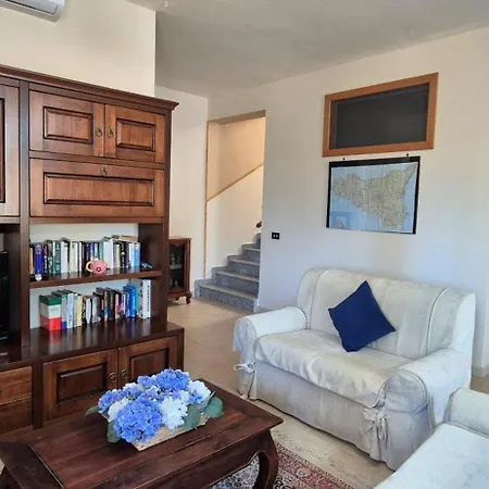 Gioiosa Vacation In Sicily With Private Fenced Pool & Hydro-massage Please Read, Leggete, Host Info Before Requesting * Favara