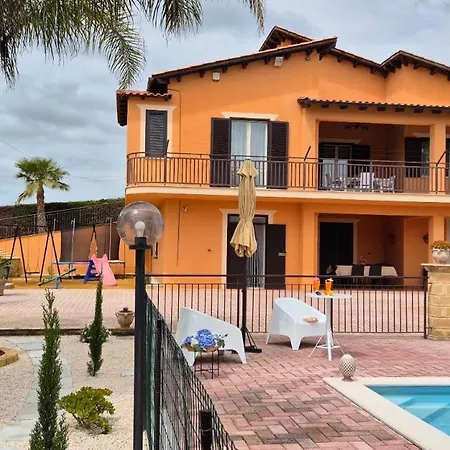Gioiosa Vacation In Sicily With Private Fenced Pool & Hydro-massage