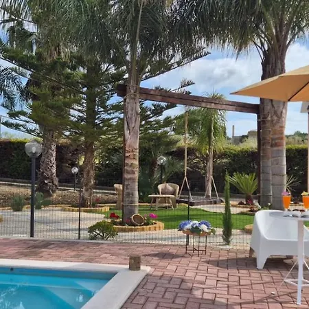 Villa Gioiosa Vacation In Sicily With Private Fenced Pool & Hydro-massage Favara