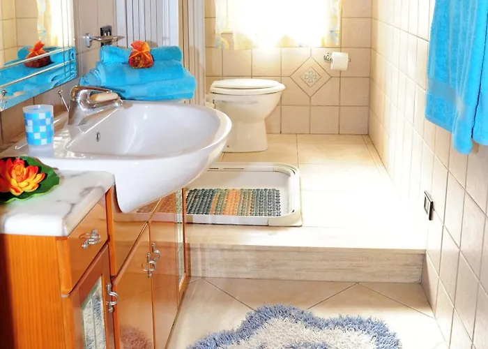 Gioiosa Vacation In Sicily With Private Fenced Pool & Hydro-massage Please Read, Leggete, Host Info Before Requesting Favara