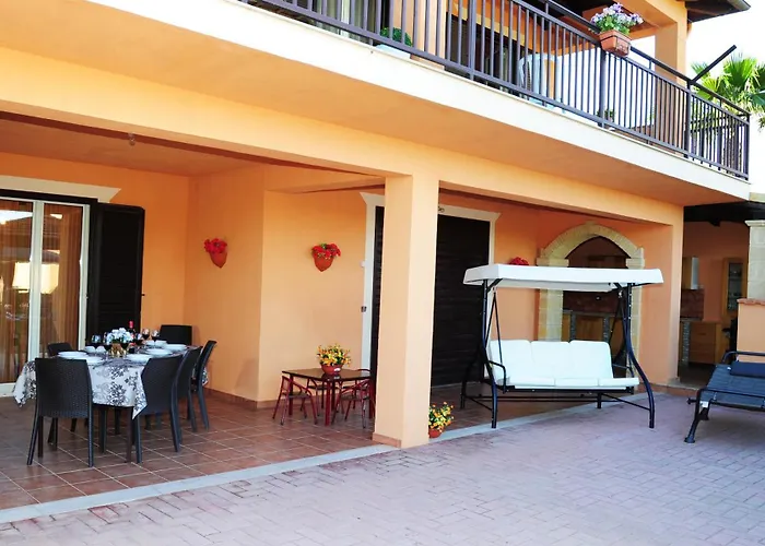 Gioiosa Vacation In Sicily With Private Fenced Pool & Hydro-massage Please Read, Leggete, Host Info Before Requesting * Favara